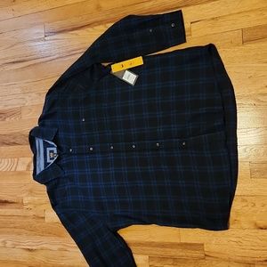 Lee mens Flannel xxl button down shirt. Dark blue. 60% cotton 40% polyester.